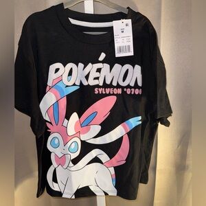 Pokémon Size Medium Tshirt